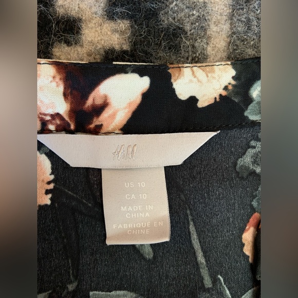 Floral Dress with waist tie - Picture 5 of 5